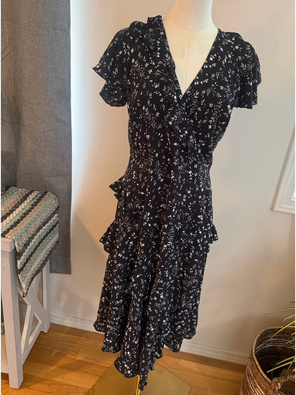 Joie Black Floral Ruffle Wrap Midi Dress Size 8